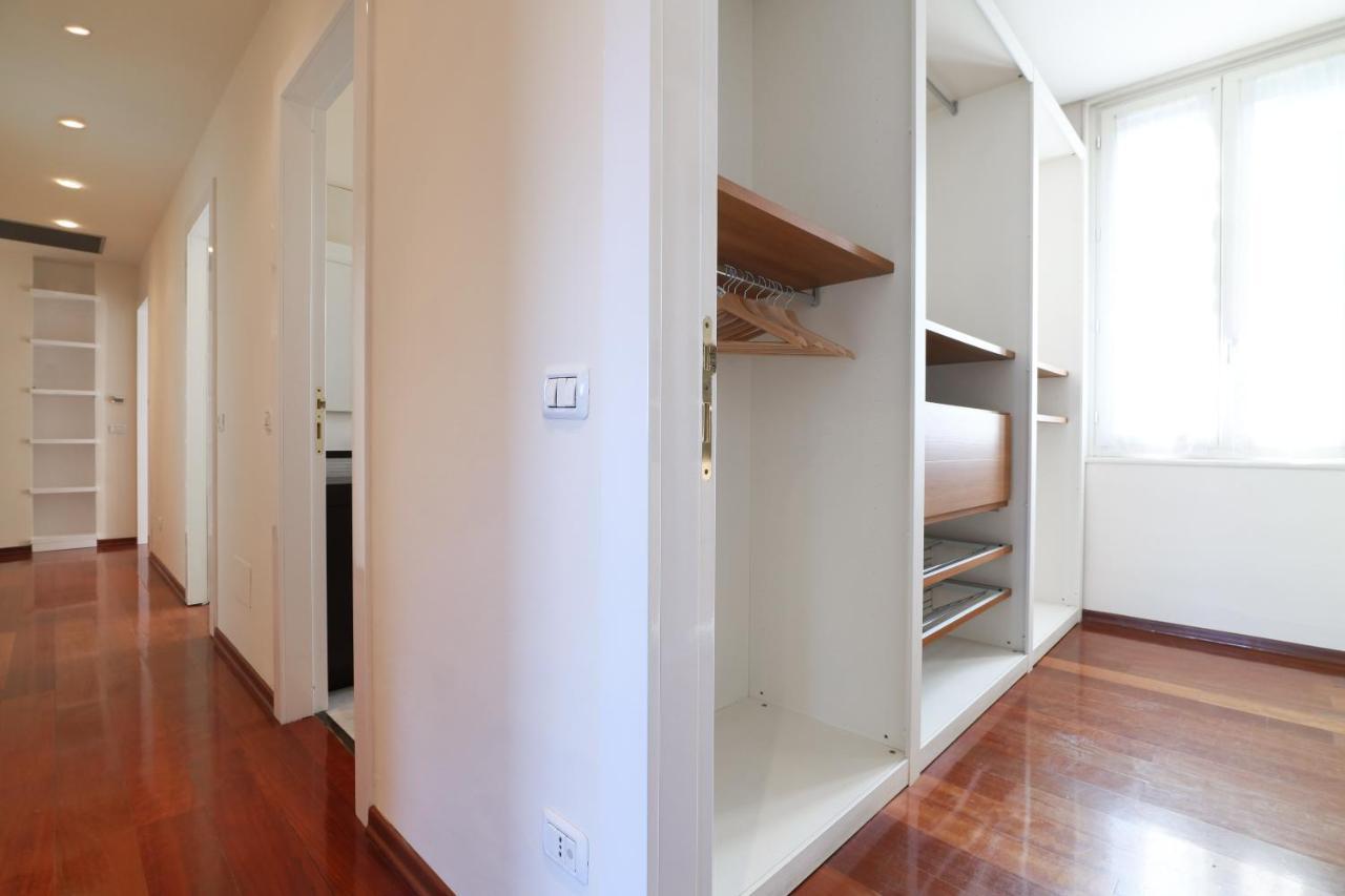 Lux Penthouse Palestro Apartment Милано Екстериор снимка