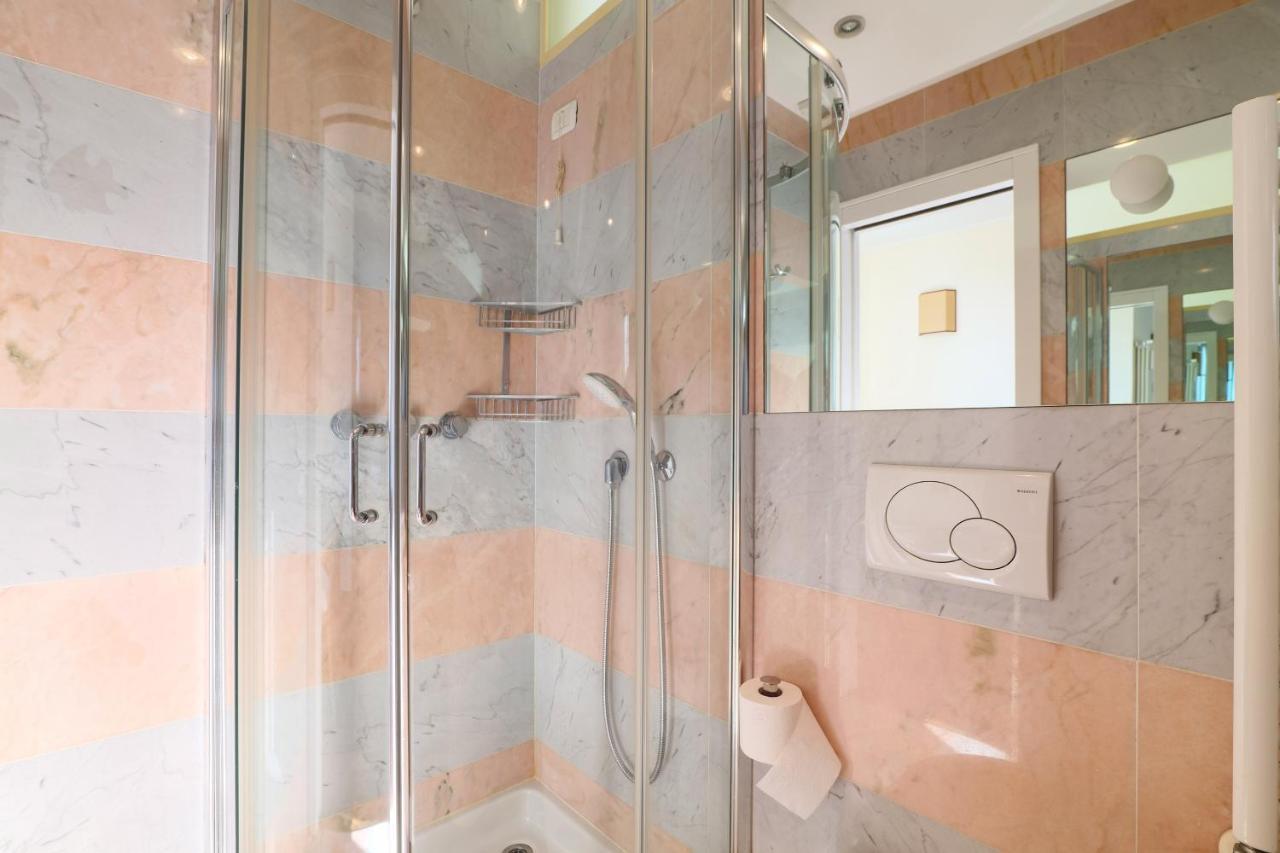 Lux Penthouse Palestro Apartment Милано Екстериор снимка