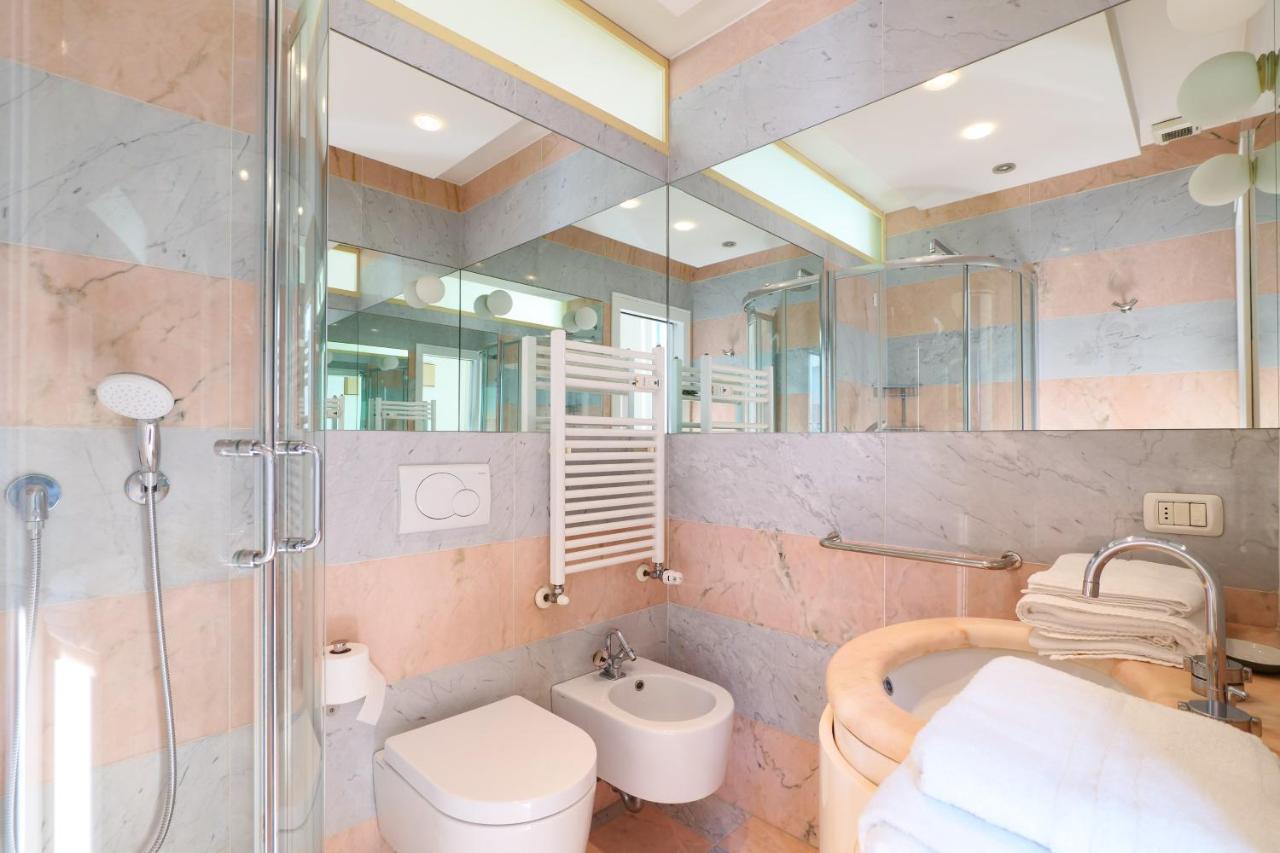 Lux Penthouse Palestro Apartment Милано Екстериор снимка